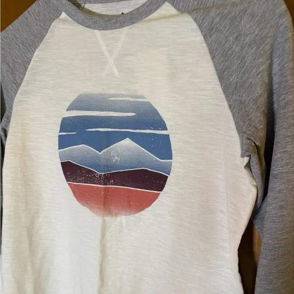 NWT True Craft Boy's Gray and White Long Sleeve Tee - Picture 2 of 4